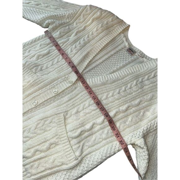 Vintage Carriage Court Sport White Chunky Oversized Cable Knit V-neck Cardigan - Picture 10 of 10